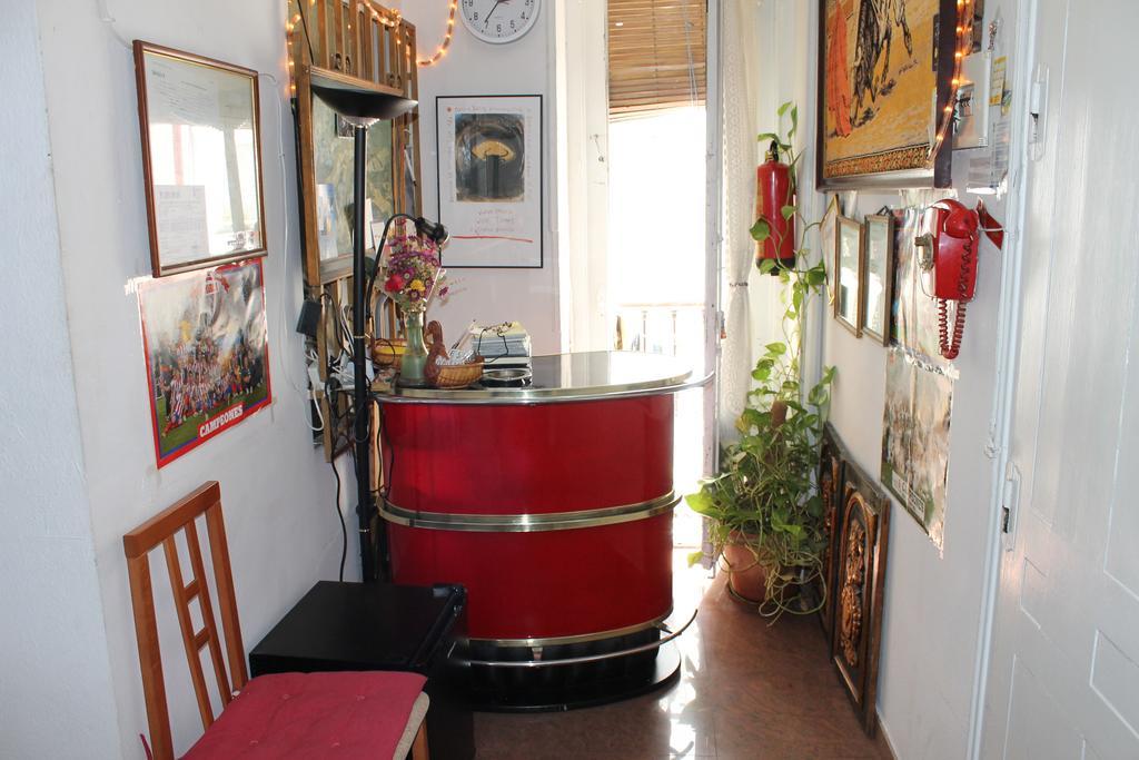 Hostal Graciela Madrid Dış mekan fotoğraf