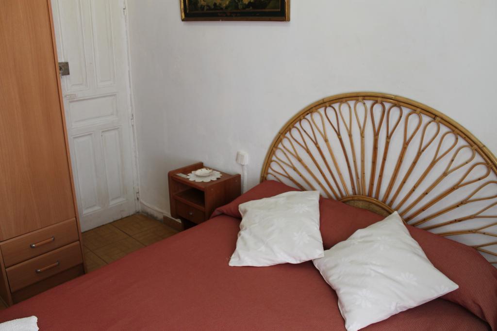 Hostal Graciela Madrid Dış mekan fotoğraf