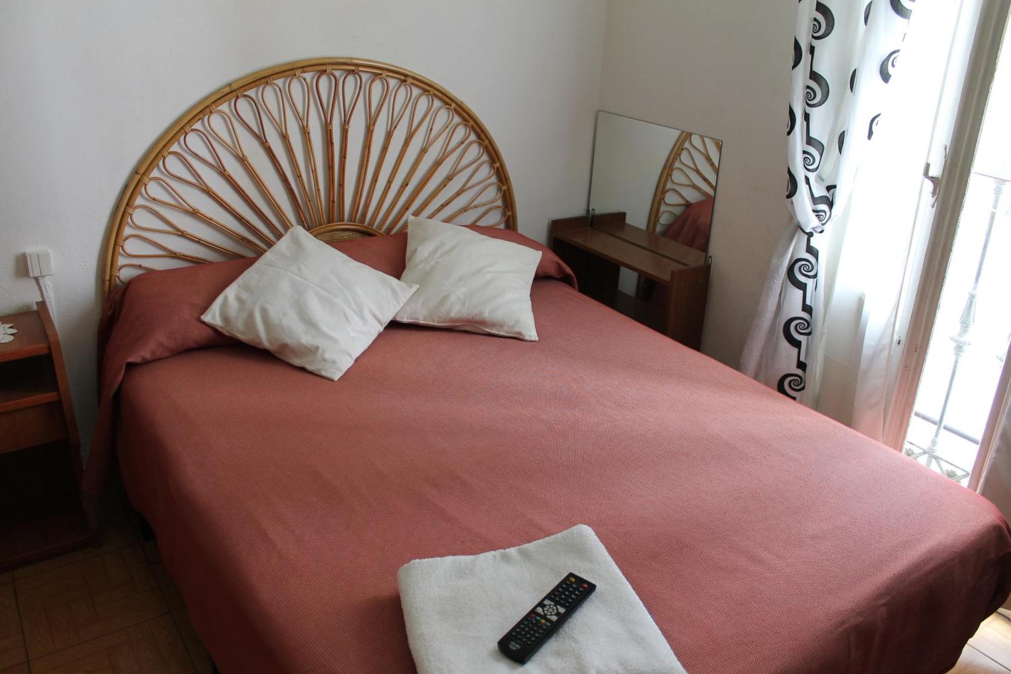 Hostal Graciela Madrid Dış mekan fotoğraf