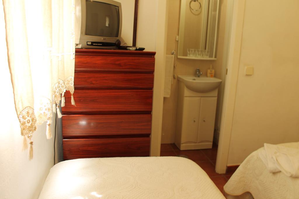 Hostal Graciela Madrid Dış mekan fotoğraf